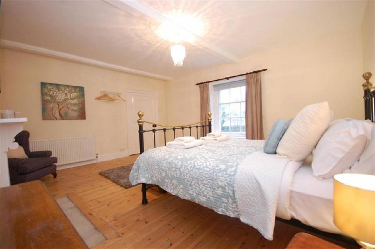 Manor House Moreton - Entire Holiday Home Дорчестър Екстериор снимка